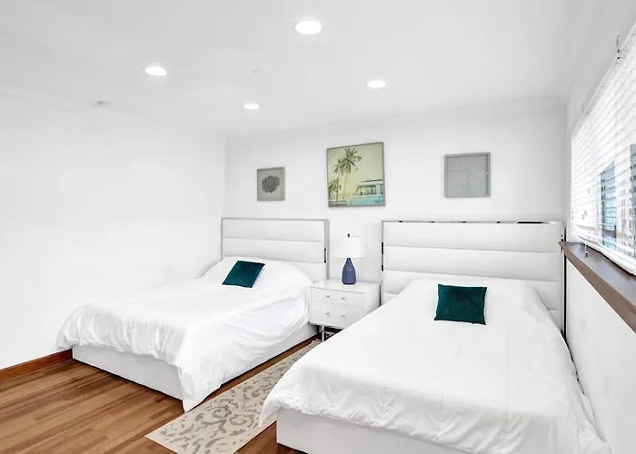 Bay Harbor Suites
